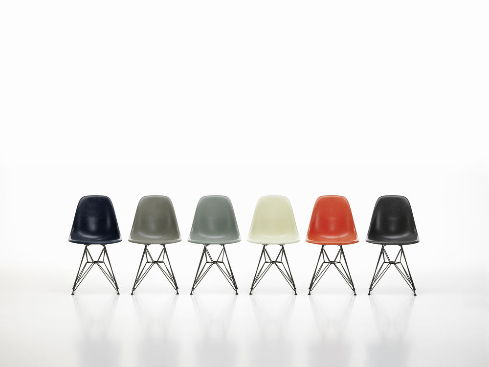 Eames Fiberglass stol i 6 farger fra Vitra