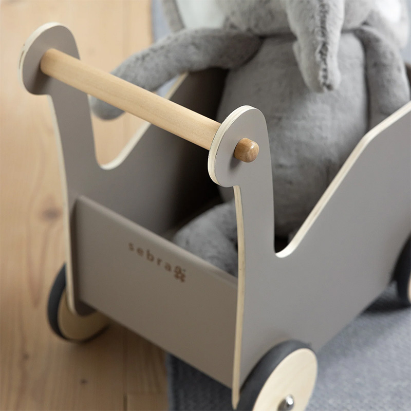 sebra-gåvogn-jetty beige-leke-barn-øve på å gå-småbarn-vogn-lilleverket-verket interiør-4