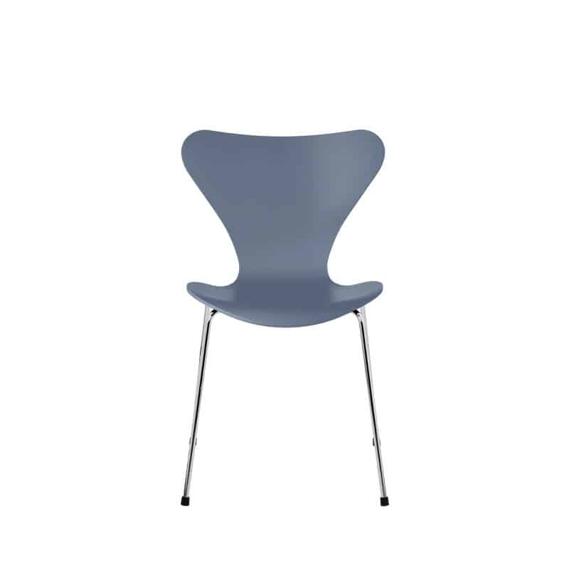 3107_Series_7_Lakket_dusk_blue_krom_base_produktbilde_fra_fritz_hansen