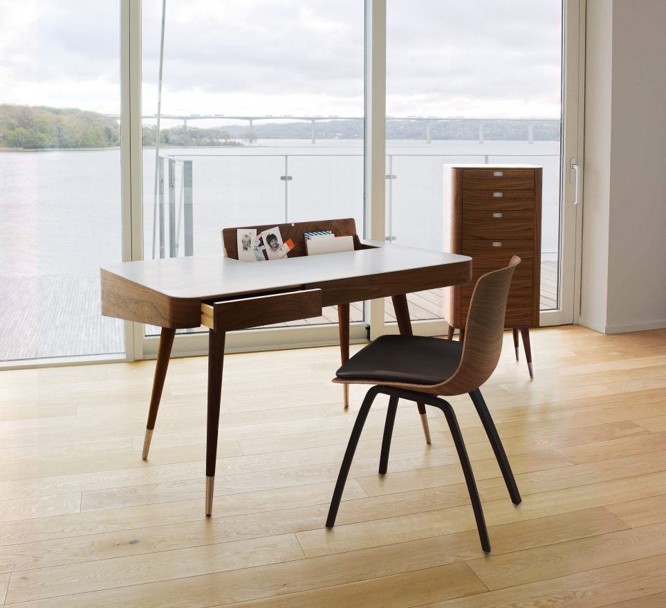 Naver Collection sitt skrivebord AK1330