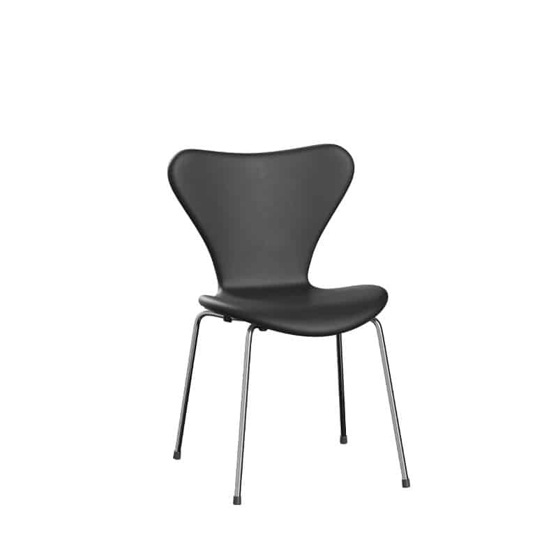 Series7_fullpolstret_black_leather_chrome_legs_produktbilde_800x800