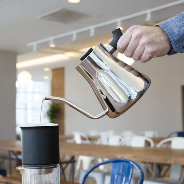 Miljøbilde av Fellow pour over kettle vannkoker i stål