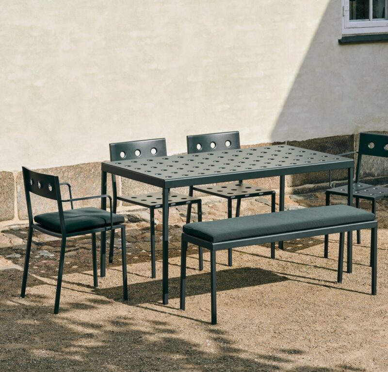 Balcony benk - Miljøbilde av spisegruppe