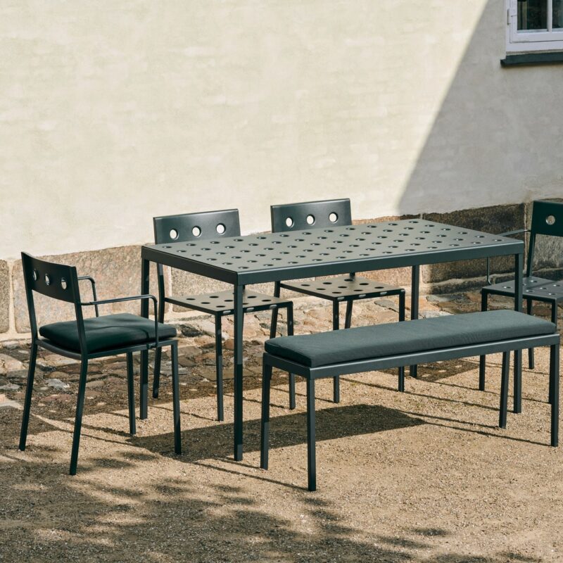 Balcony benk - Miljøbilde av spisegruppe