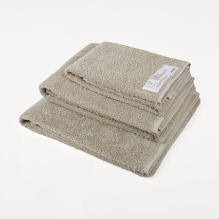 Frama_Heavy_Towels_Sage_Green_Packshot