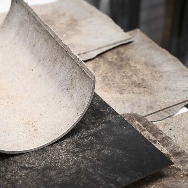 Vipp 15 - Rubbish. En Limited Edition søppelbøtte laget av søppel fra VIPP. Bilde av materiale