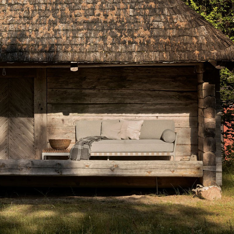 vipp 720 open-air utesofa med sidebord i teak