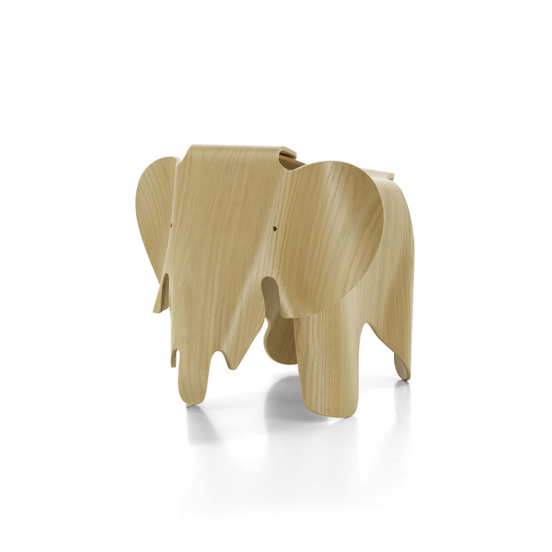 Eames_Elephant_finer_Chestnut_fra_VItra