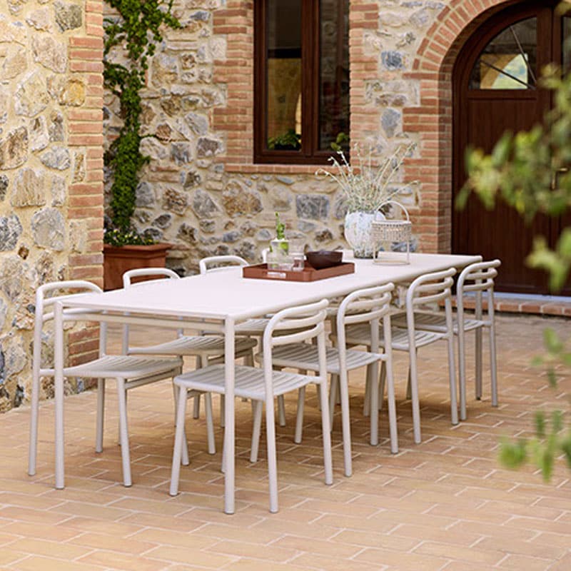 Bliss spisebord fra cane line I beige