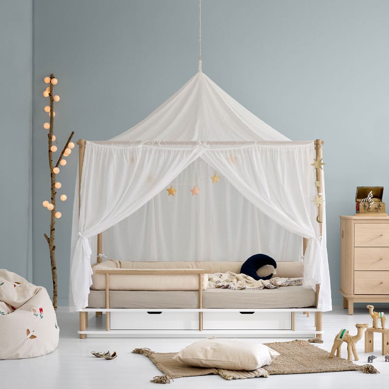 Oliver furniture camp himmelseng I eik og hvit mdf