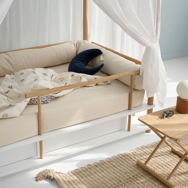 Oliver furniture camp himmelseng I eik og hvit mdf