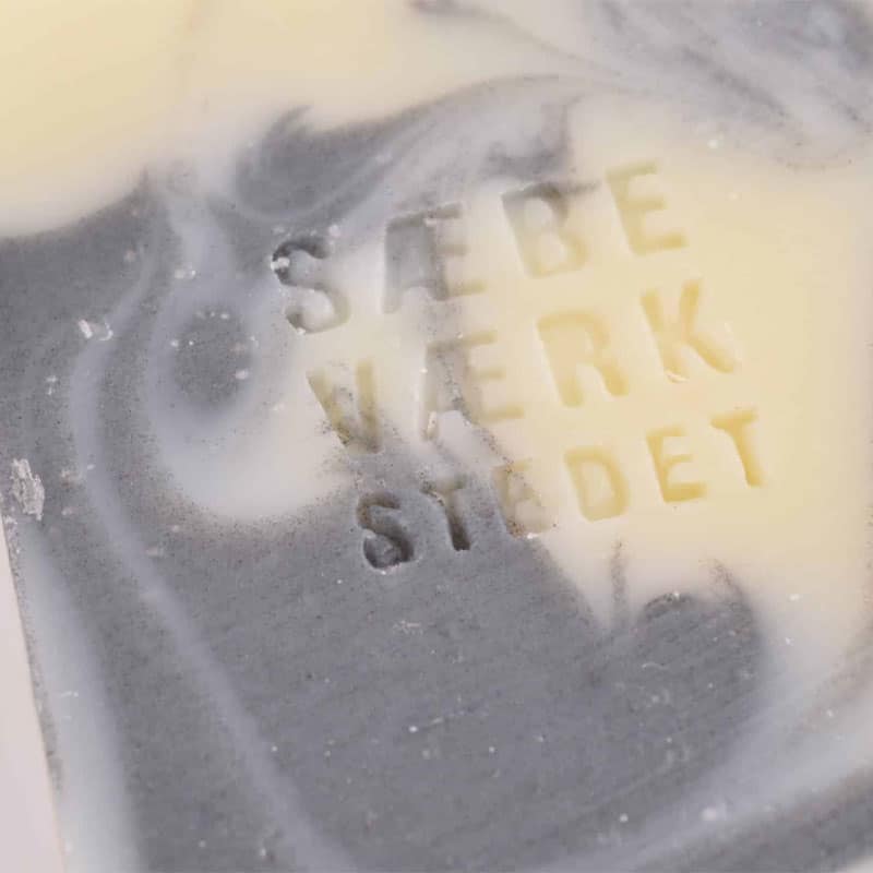 Håndlaget såpestykke fra sæbeverkstedet