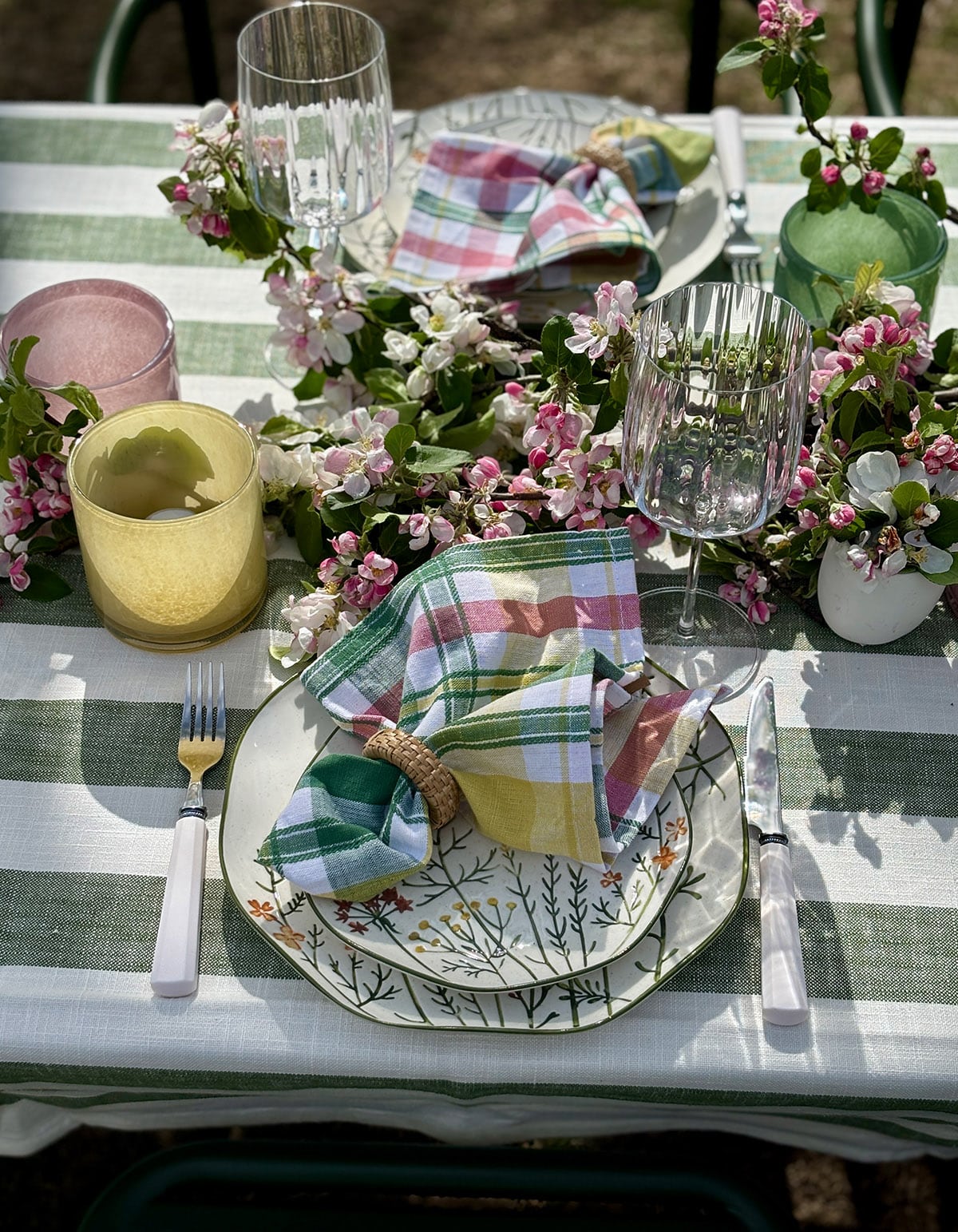 sommerbord-fargerikt-kjøkkenverket-verket interiør-3