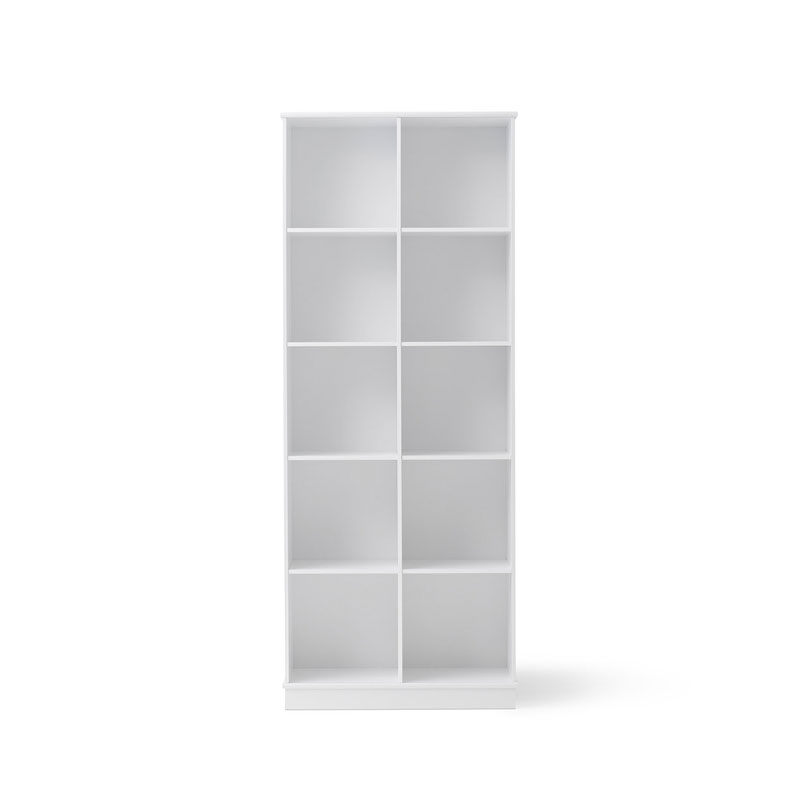 wood oppbevaring med 2x5 rom på sokkel i hvit MDF fra oliver furniture