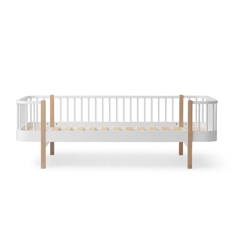 Wood original dagseng I eik og hvit MDF fra oliver furniture