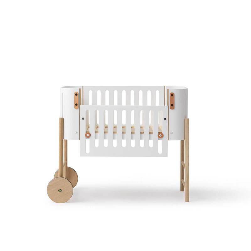 wood sidelong I hvit og eik med ombyggingssett til benk fra oliver furniture