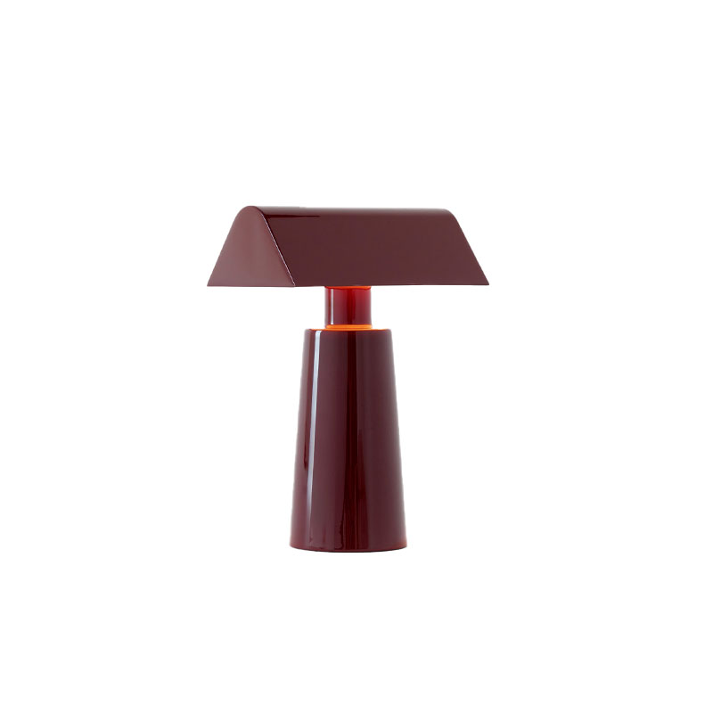 Caret oppladbar bordlampe i burgunder fra and tradition