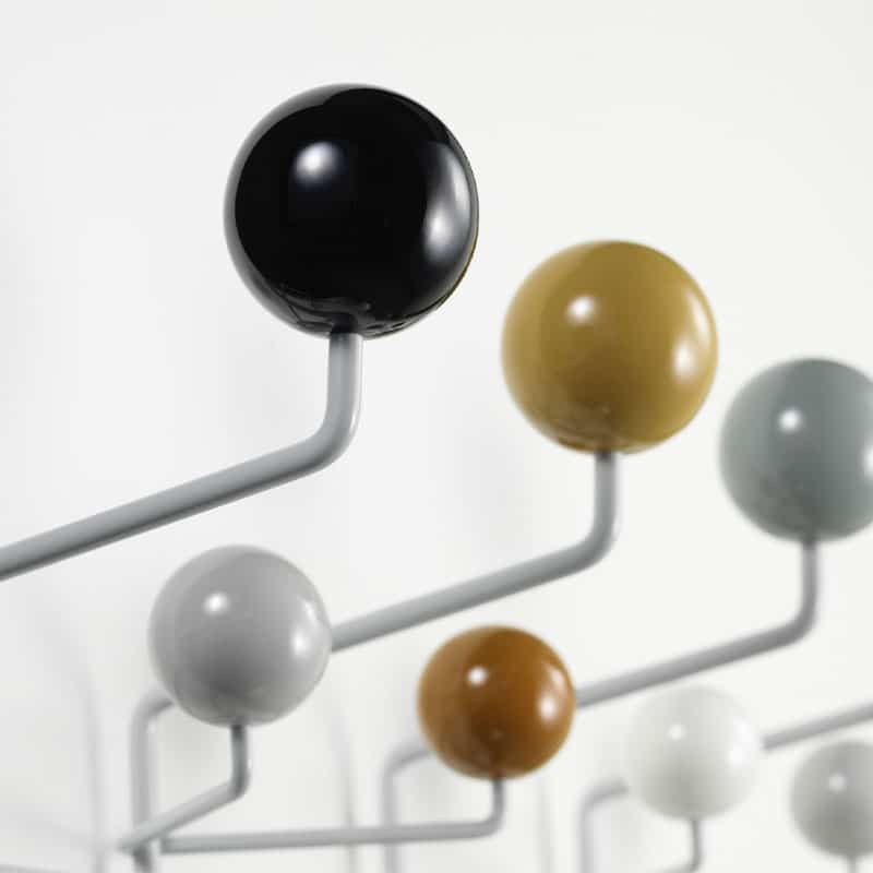 hang it all kanggrekke I ulike jordtoner fra Vitra