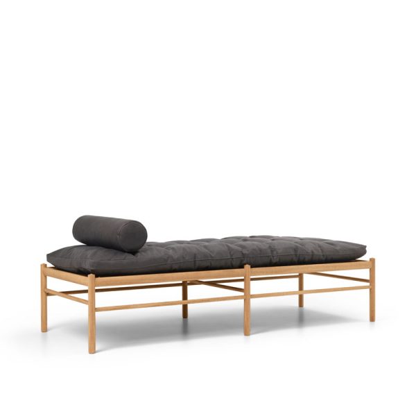 OW150-daybed-oljet_eik_Terra_raku_fra_Carl_Hansen_&_Søn_Produktbilde_front