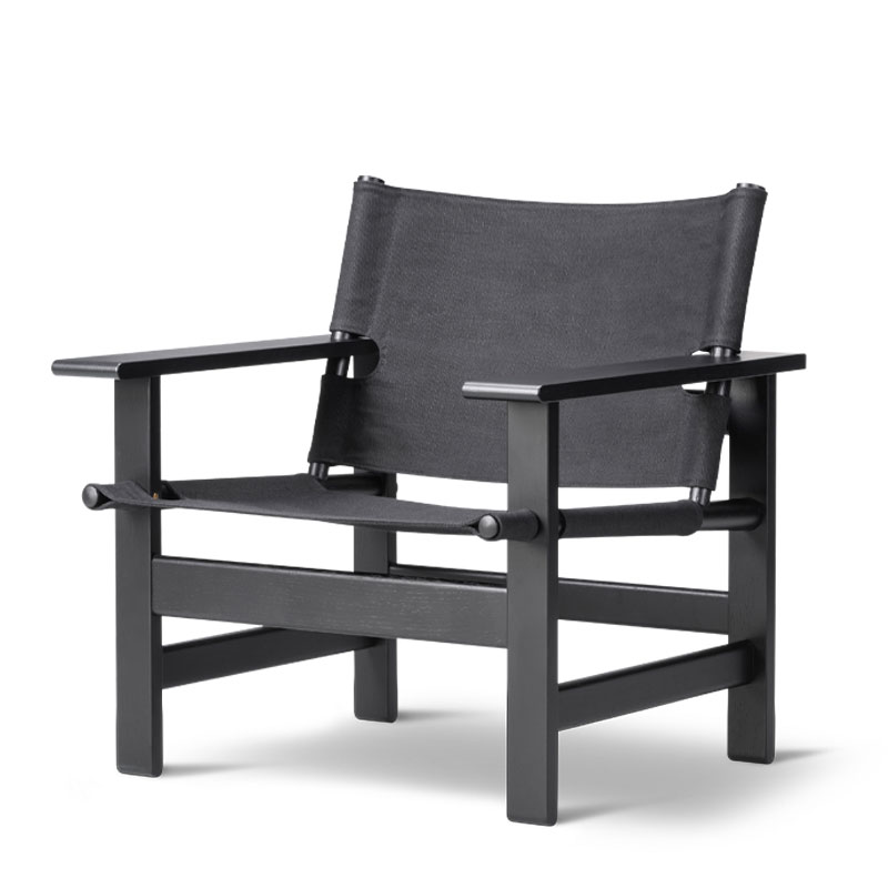 The_Canvas_Chair_sortlakket_eik_produktbilde_fra_fredericia