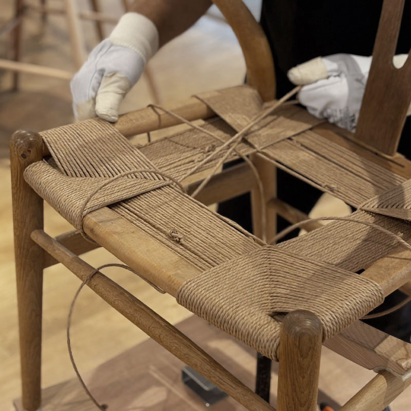 omfletting av CH24 spisestol fra Carl hansen