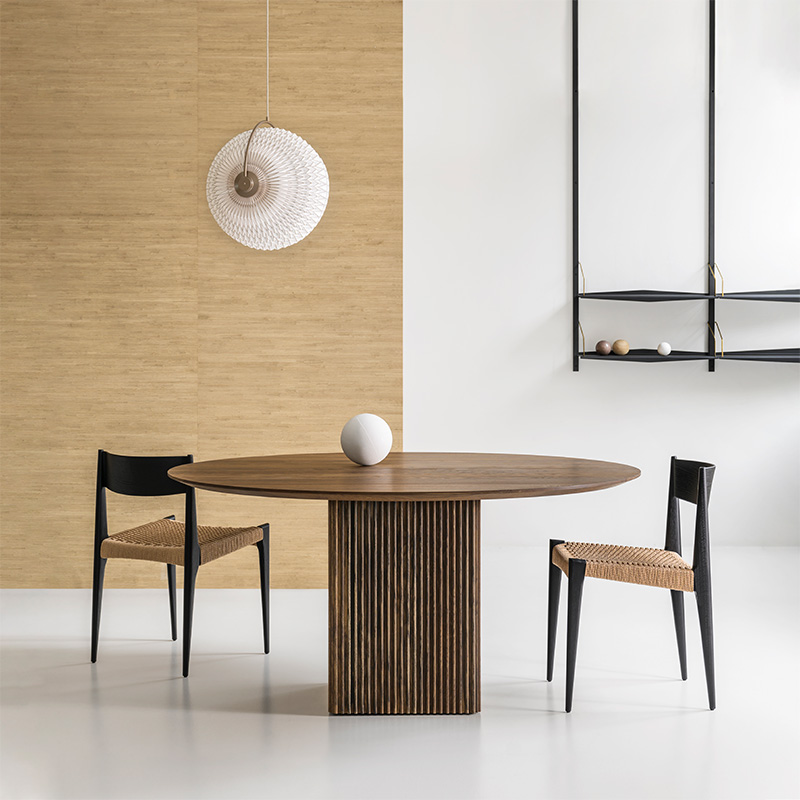 TEN TABLE ROUND_ø150_smoked oak with lamp_II12