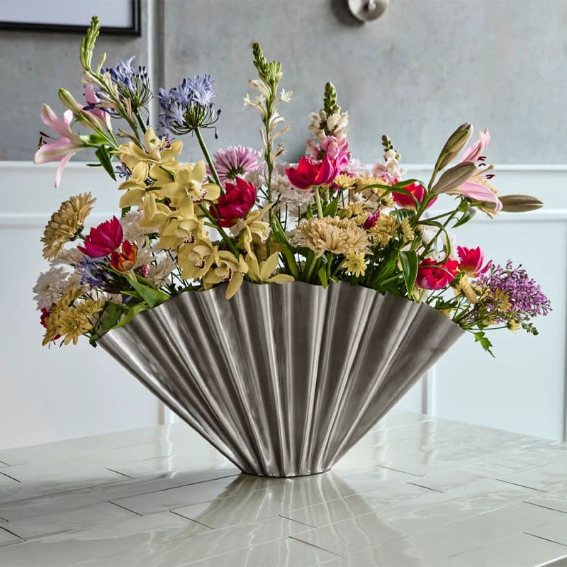 floor vase I børstet stål fra house doctor