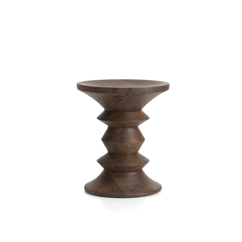 Stools_Modell_A_Walnut_Produktbilde_fra-Vitra