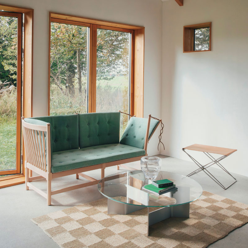 jg sofabord i aluminum med glassplate fra ferdericia