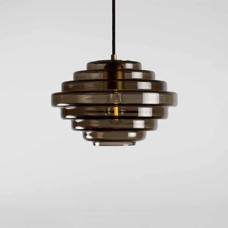 steg by step oh baby med smoke glass og messing oppheng fra house of Holmedal