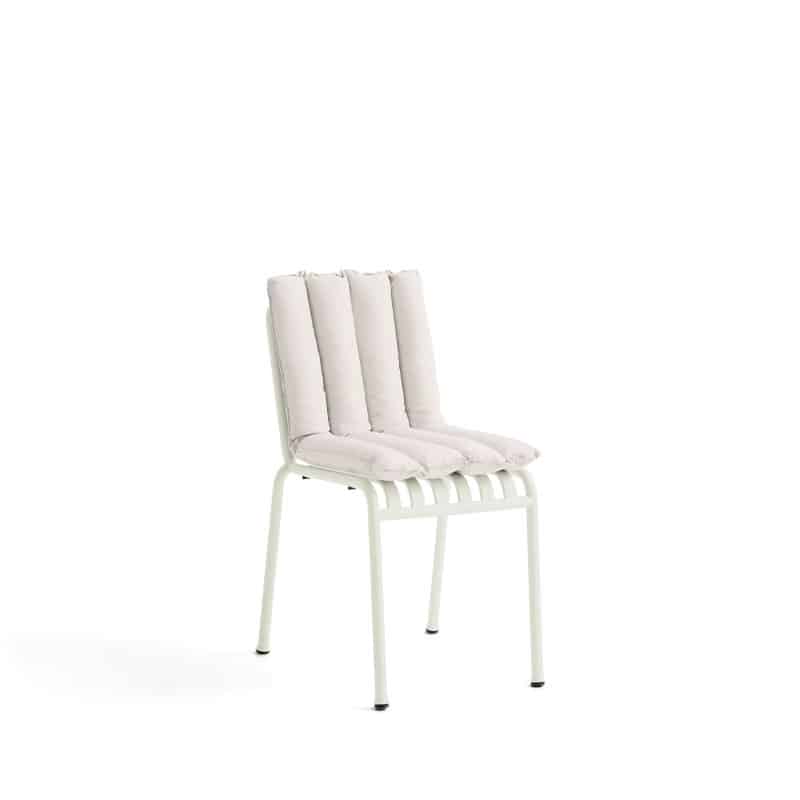 Palissade_chair_cream_white_soft_quilted_cushion_produktbilde_fra_HAY