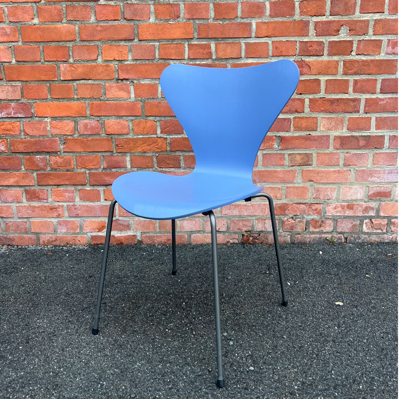 SERIE 7 farget ask dusk blue | Utstillingsmodell