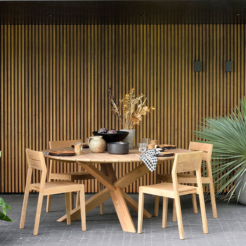 circle spisebord 163 i teak fra ethnicraft