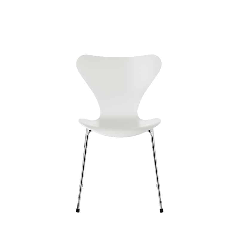 3107_Series_7_Lakket_white_krom_base_produktbilde_fra_fritz_hansen