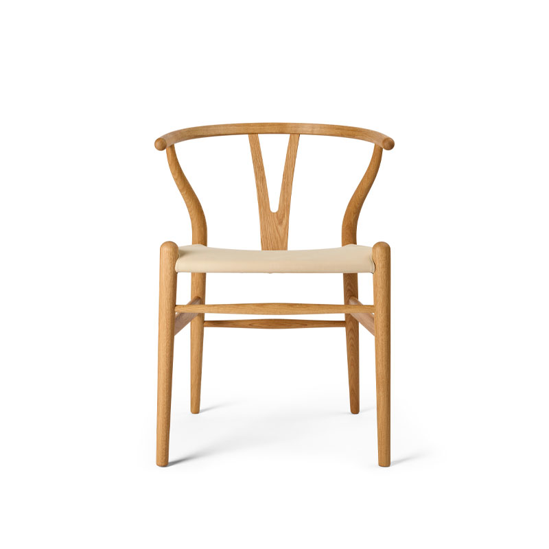 CH24P_eik_oljet_Terra_sand_20364_forside_produktbilde_Carl_Hansen