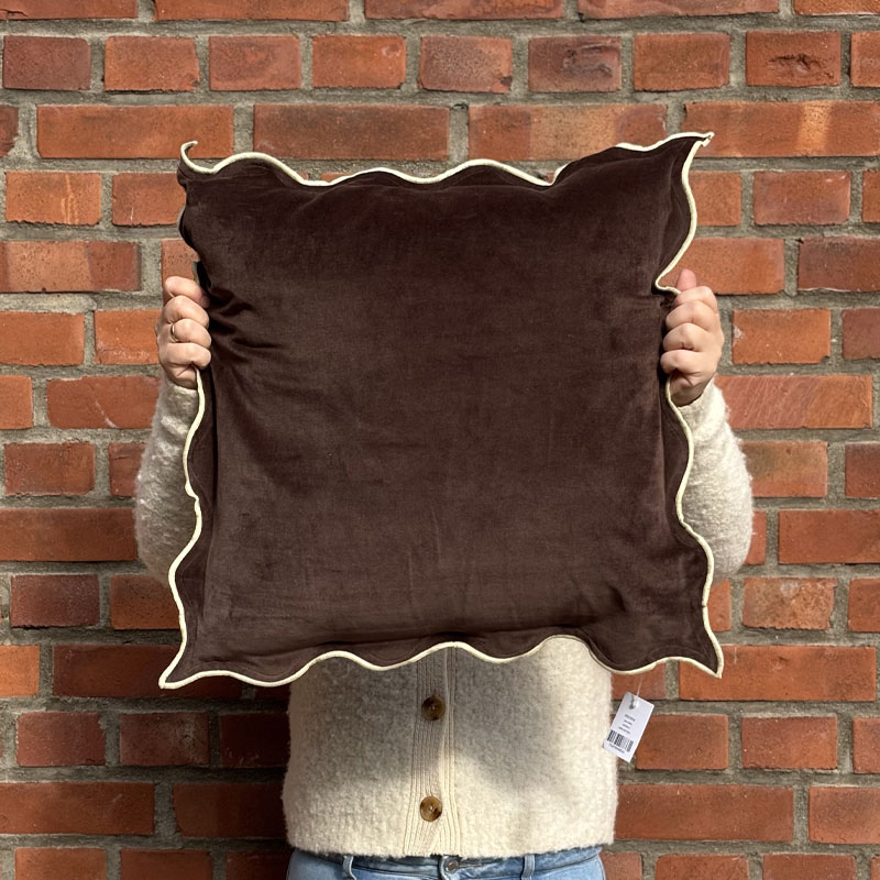 Lola_pute_kaffe_50x50_produktbilde_verket_fra_olsson&Jensen.jpg