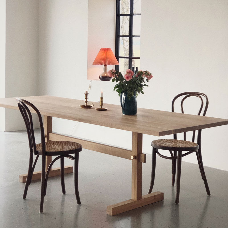Gaspard 240 cm spisebord i lys eik fra Eberhart