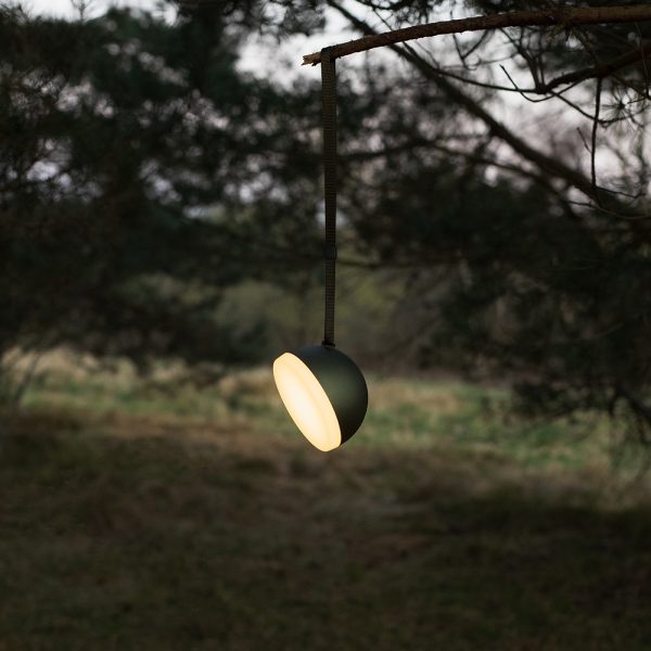 new works-sphere-bærbar-lampe-salg-lampe-verket interiør-tilbud